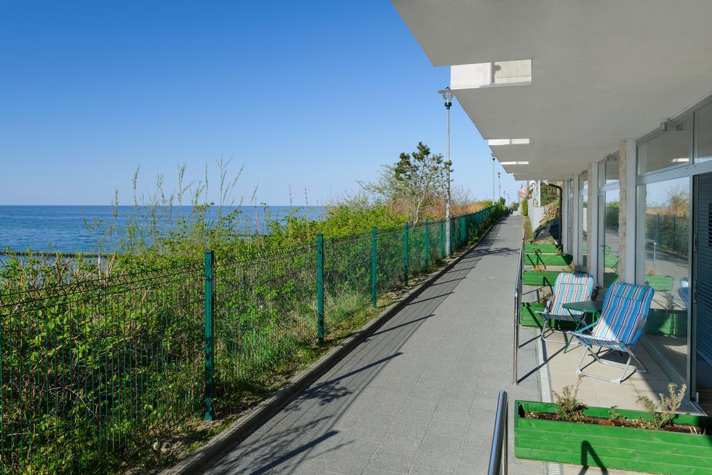 Apartament Blue I Grey Na Klifie Устроне-Морске Экстерьер фото